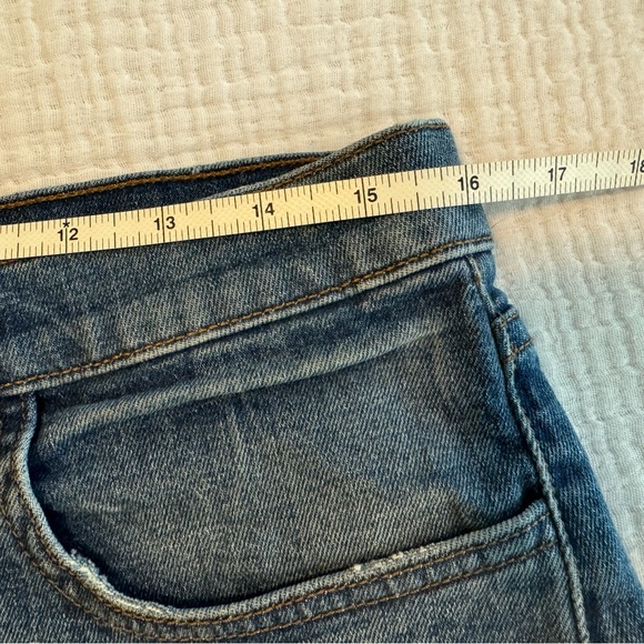 [J BRAND] Gracie High-Rise Cuffed Denim Shorts in ‘Jagger’ - Picture 9 of 11